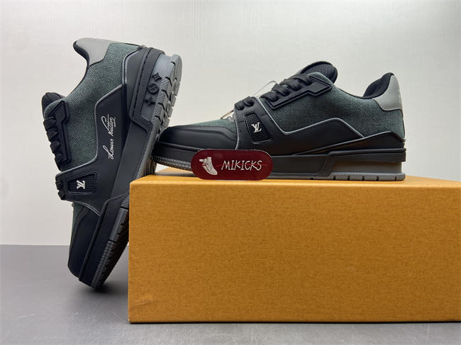 LV Trainer Sneaker