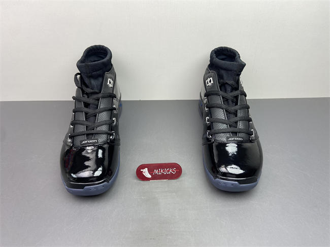 Air Jordan 17 Low “Black Patent” IV7640-001