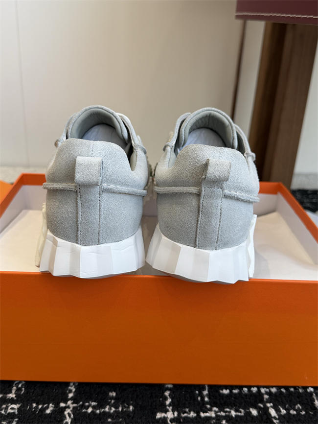 HER MES Sneaker