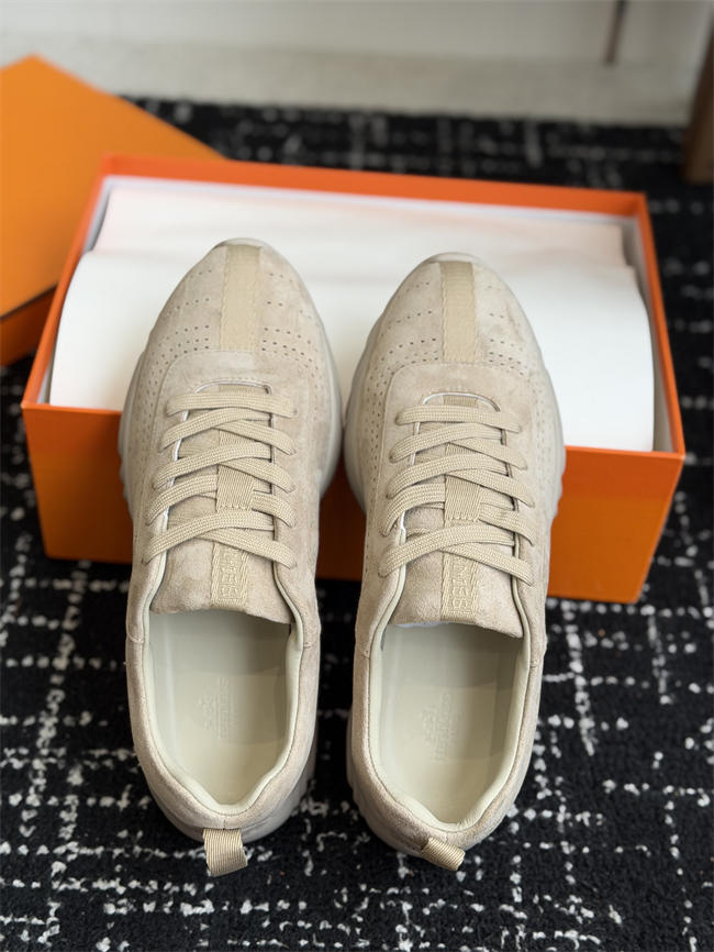 HER MES Sneaker