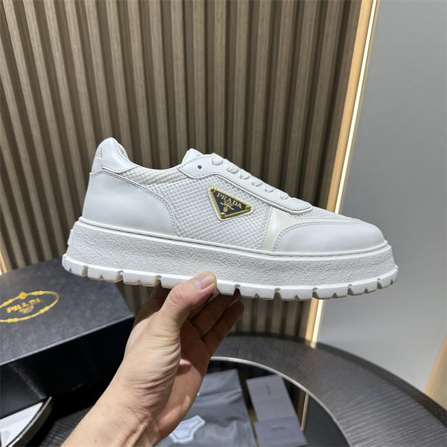 Pra*a Sneaker081