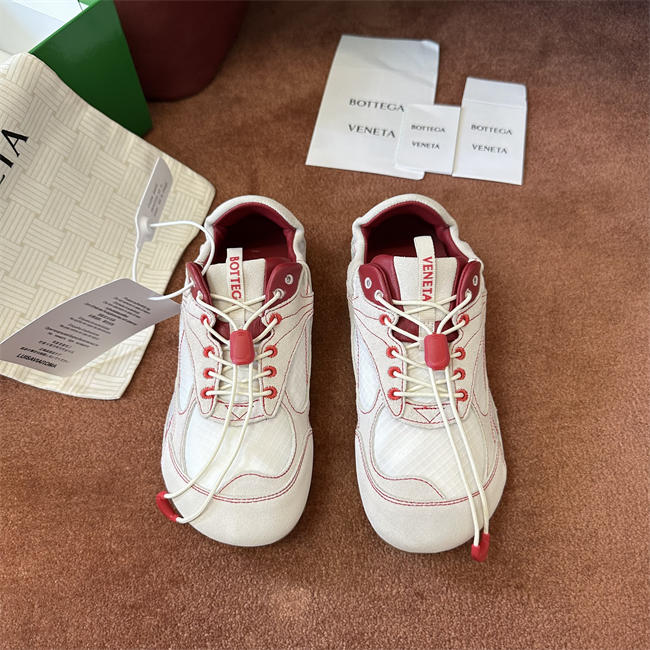 B0tt*ga Ven*ta Sneaker