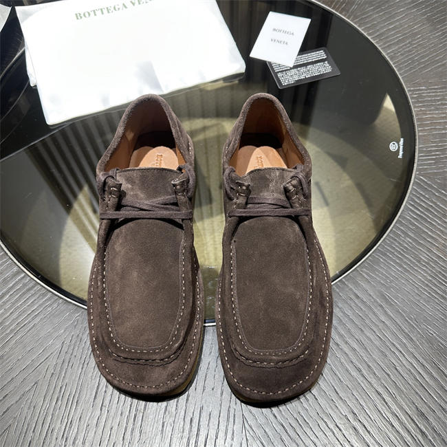 B0tt*ga Ven*ta Sneaker