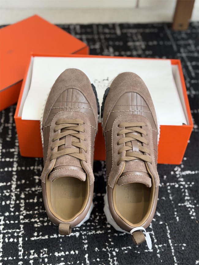HER MES Sneaker