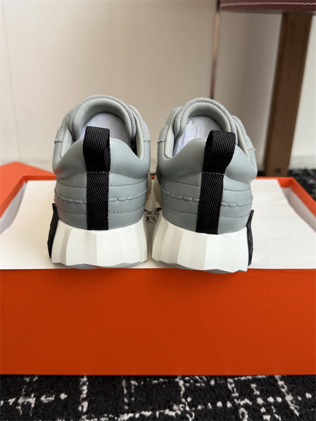 HER MES Sneaker