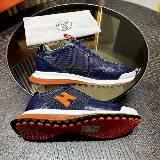 HER MES Sneaker