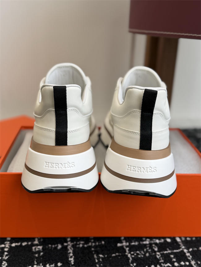 HER MES Sneaker