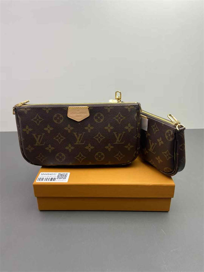 Monogram Multi Pochette Accessoires Rose
