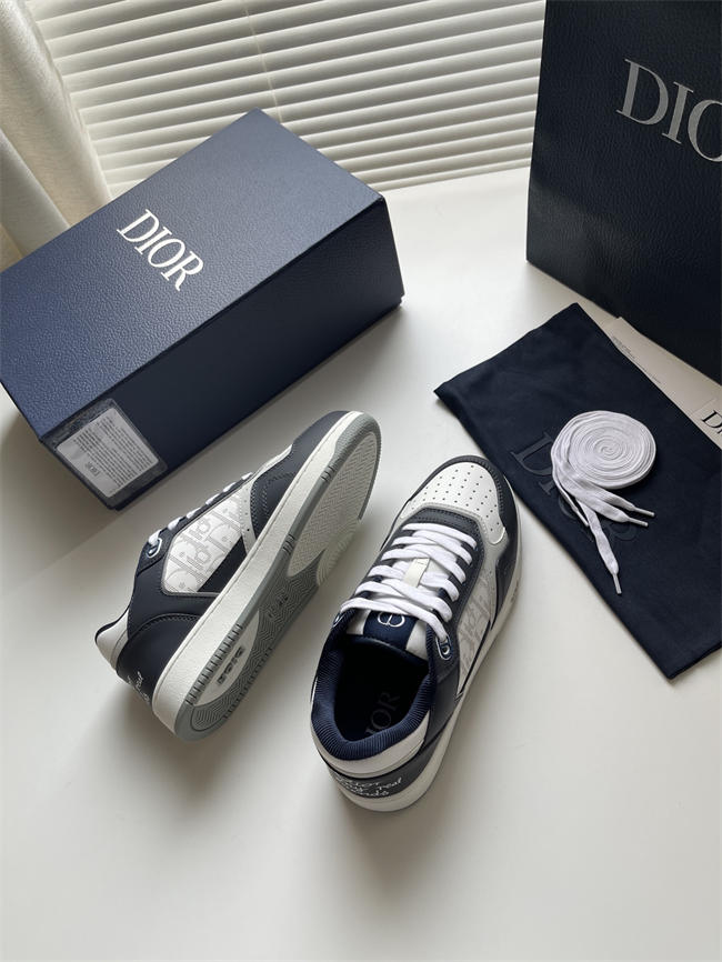 Dr B27 Sneaker